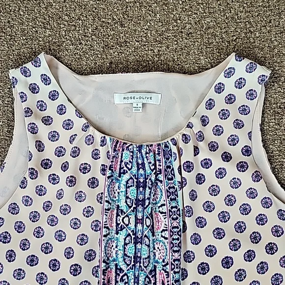 Top - Picture 4 of 15